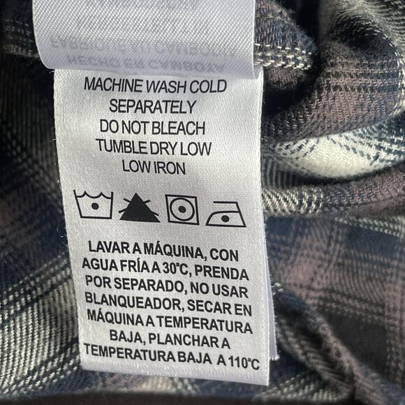 Legendary Whitetails Shirt Mens Medium Blue Gray Plaid Buck Camp Flannel Hunting - Picture 7 of 9